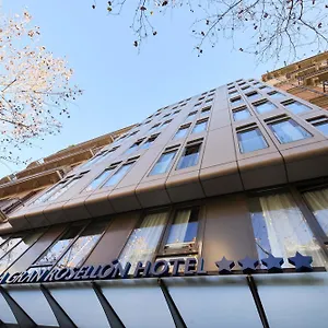 επισκεφθείτε το ξενοδοχείο